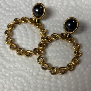 Elegant Gold and Black Swirl Earrings